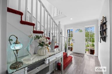 House For Sale - VIC - Stawell - 3380 - Luxurious Family Living At It's Finest  (Image 2)