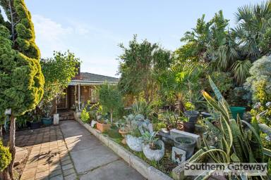 House For Sale - WA - Orelia - 6167 - READY TO WRITE THE NEXT CHAPTER ON INKPEN WAY  (Image 2)
