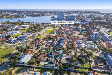 House For Sale - WA - Mandurah - 6210 - HEART OF THE ACTION CLOSE TO FORESHORE  (Image 2)