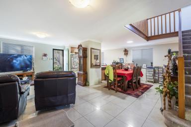 House For Sale - WA - Mandurah - 6210 - HEART OF THE ACTION CLOSE TO FORESHORE  (Image 2)