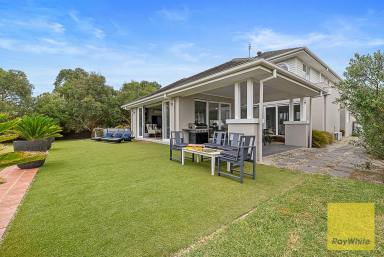 House For Sale - VIC - Yanakie - 3960 - Luxury On The Edge of Wilsons Promontory  (Image 2)