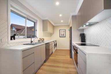 Unit For Sale - NSW - Bowral - 2576 - 'Oxley Court' Stone Throw Distance From Bowral CBD - Northerly Sun Filled Living  (Image 2)