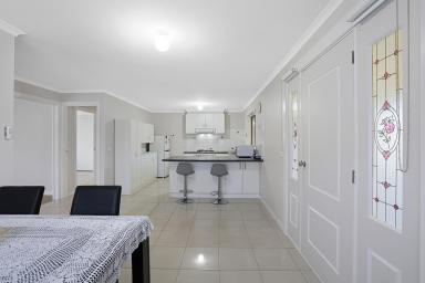 House For Sale - VIC - Drouin - 3818 - Wow, Wow, Wow  (Image 2)