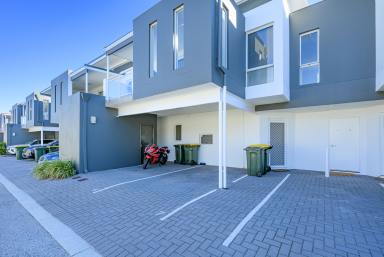 House For Sale - WA - Midland - 6056 - Charming Midland Gem in Prime Location  (Image 2)