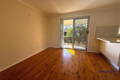 House For Lease - NSW - Dubbo - 2830 - Bright Spacious Home with Timeless Appeal  (Image 2)