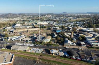 Retail For Sale - QLD - Harristown - 4350 - HIGH EXPOSURE BLUE CHIP ENTRY LEVEL INVESTMENT  (Image 2)