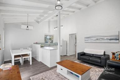 House For Sale - WA - Kalamunda - 6076 - Modern Comfort in the Heart of Kalamunda  (Image 2)