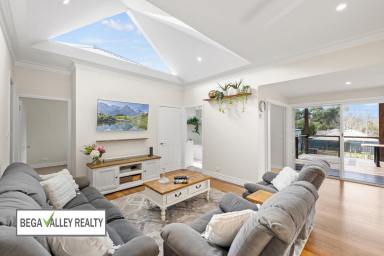 House For Sale - NSW - Bega - 2550 - FOUR BEDROOMS CHARACTER COMFORT CONVENIENCE  (Image 2)