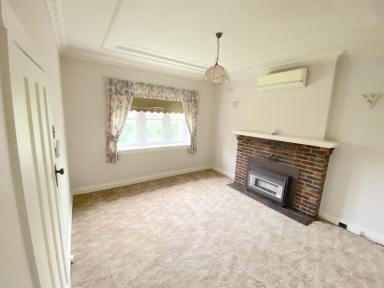 House For Sale - NSW - Goulburn - 2580 - Timeless Character in a Prime Central Location  (Image 2)