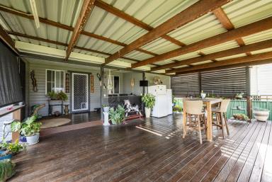 House For Sale - NSW - Grafton - 2460 - RENOVATED, RELAXED & READY TO ENTERTAIN  (Image 2)