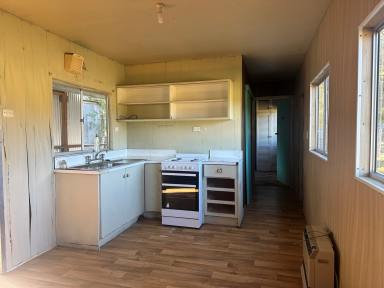 Unit For Lease - NSW - Taree South - 2430 - Rustic & Rural  (Image 2)