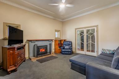 House For Sale - SA - Naracoorte - 5271 - Zoned Town Centre - Dual Purpose - Huge Potential (Image 2)