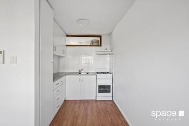 Unit For Lease - WA - Hamilton Hill - 6163 - Unfurnished unit - freshly painted throughout  (Image 2)