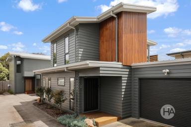 Townhouse For Sale - VIC - San Remo - 3925 - AFFORDABLE COASTAL LIVING, PREMIUM SAN REMO LOCATION.  (Image 2)