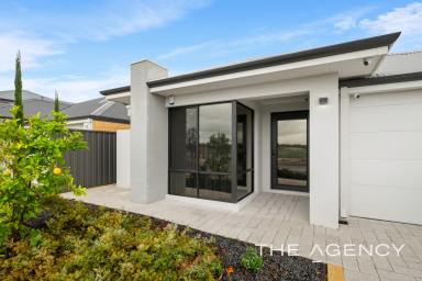 House For Sale - WA - Treeby - 6164 - Designed for Space, Built for Lifestyle! (Image 2)