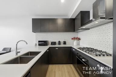 House For Sale - WA - Bennett Springs - 6063 - URBAN CHIC LIVING IN ILLUMA ESTATE  (Image 2)