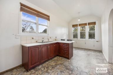 House For Sale - VIC - Stawell - 3380 - Renovate Or Redevelop  (Image 2)