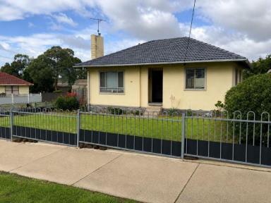 House Leased - VIC - Norlane - 3214 - Cosy 2 Bedroom - Inspection by appointment (Image 2)