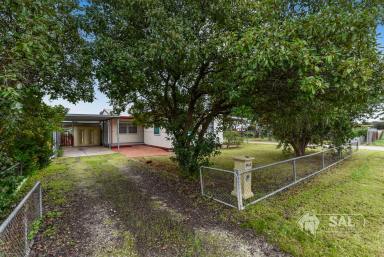 House For Sale - SA - Bordertown - 5268 - Spacious Family Living on an Impressive 1,800sqm Allotment (Image 2)
