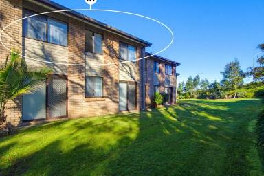 Unit For Sale - NSW - North Batemans Bay - 2536 - Centrally Located, Opposite the Clyde River  (Image 2)