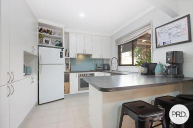 House For Lease - VIC - West Wodonga - 3690 - QUIET LOCATION AND COMFORT!  (Image 2)