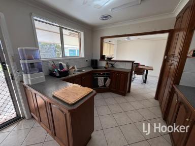 House For Lease - NSW - Inverell - 2360 - Comfortable Family Home in a Quiet Location  (Image 2)