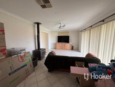 House For Lease - NSW - Inverell - 2360 - Comfortable Family Home in a Quiet Location  (Image 2)