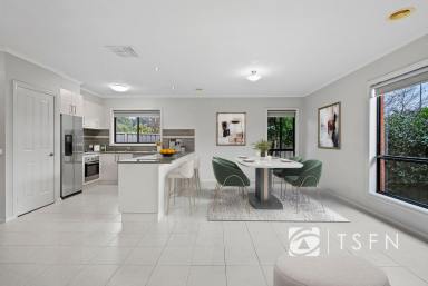 House For Sale - VIC - Epsom - 3551 - Modern, Low-Maintenance Living in a Convenient Epsom Location  (Image 2)