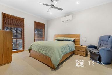 House For Sale - VIC - East Bendigo - 3550 - Family Living in a Fantastic Court Location Near Lake Weeroona  (Image 2)