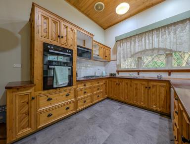 House For Sale - VIC - Kerang - 3579 - A Touch of Charm & Character  (Image 2)
