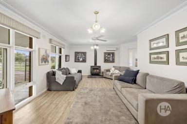 Acreage/Semi-rural For Sale - VIC - Koo Wee Rup - 3981 - Dual Living with Country Space & Town Convenience (Image 2)