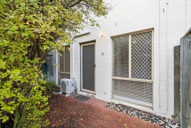 Unit For Sale - WA - Glendalough - 6016 - In a Word: Practical  (Image 2)