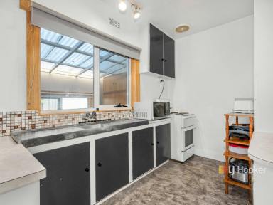 House For Sale - TAS - Devonport - 7310 - What A Great Place!  (Image 2)