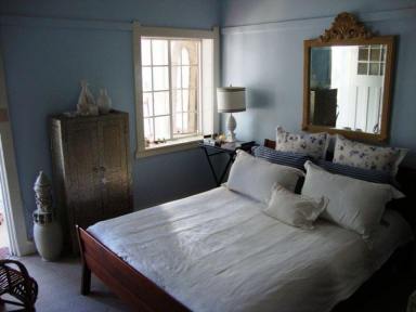 Flat Leased - NSW - Petersham - 2049 - Spanish Mission Art Deco Unfurnished 2 Bedrooms Apartment for Lease (Image 2)