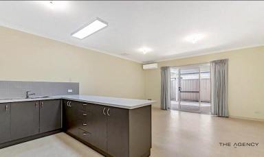 House For Sale - WA - Pearsall - 6065 - Move In or Investment Ready (Image 2)