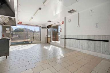 Retail For Lease - VIC - Flora Hill - 3550 - Takeaway shop of your choice  (Image 2)