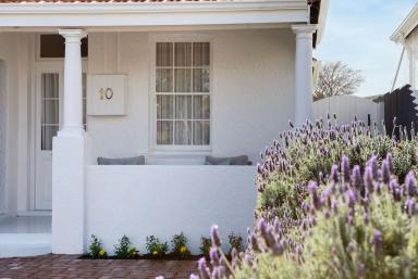 House For Sale - WA - Lathlain - 6100 - Character. Comfort. Timeless Appeal. (Image 2)