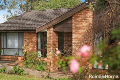 House Auction - NSW - Bowral - 2576 - Refreshed Family Home with Space, Comfort & Future Potential (Image 2)