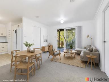 House For Sale - NSW - North Batemans Bay - 2536 - Over 55's Permanent Living Beautifully Renovated - Pet Friendly - Live Here 365 Days a Year! (Image 2)