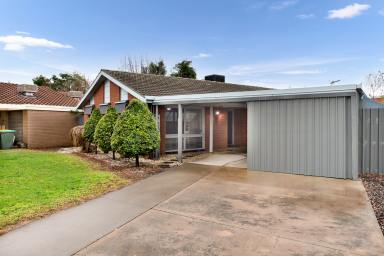 Townhouse For Sale - VIC - Mildura - 3500 - Low-Maintenance Three Bedroom Living Near Shopping  (Image 2)