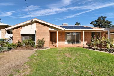 House For Sale - VIC - Red Cliffs - 3496 - Family-Friendly Living in a Great Location  (Image 2)