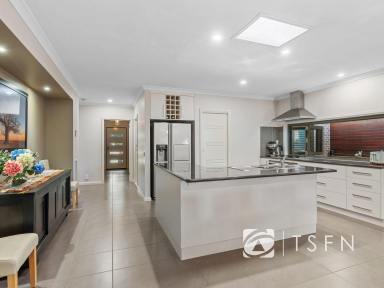 House For Sale - VIC - Golden Square - 3555 - Exceptional Custom-Built Family Home in Prime Golden Square Location  (Image 2)