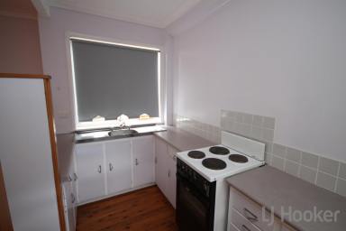 Unit For Lease - NSW - Inverell - 2360 - Tidy unit on Albion Hill (Image 2)