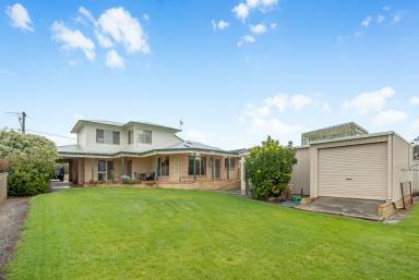 House For Sale - WA - Mira Mar - 6330 - Prestigious Farmer Retiree Living with Multi-Options  (Image 2)