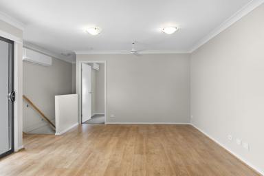 Unit For Lease - QLD - Glenvale - 4350 - Modern Townhouse in the Heart of Glenvale. (Image 2)