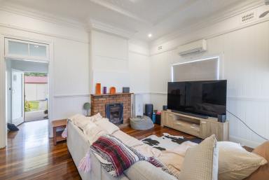 House For Sale - NSW - Grafton - 2460 - WHERE CHARACTER MEETS THE CLARENCE (Image 2)