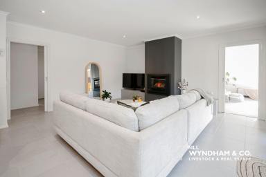 House For Lease - VIC - Eastwood - 3875 - MODERN FAMILY LIVING IN PRIME EASTWOOD LOCATION (Image 2)