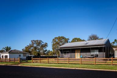 House For Sale - VIC - Edenhope - 3318 - Beautifully Renovated Family Home on a Spacious Allotment  (Image 2)
