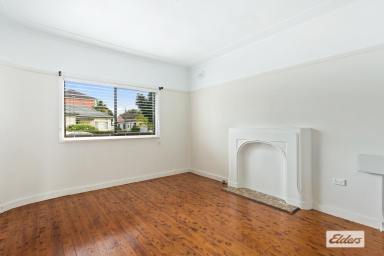 House For Lease - NSW - Fairy Meadow - 2519 - House!! (Image 2)
