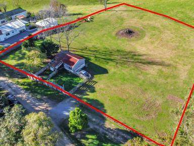Residential Block For Sale - VIC - Sarsfield - 3875 - ENJOY COUNTRY SPACE AT AN AFFORDABLE PRICE  (Image 2)
